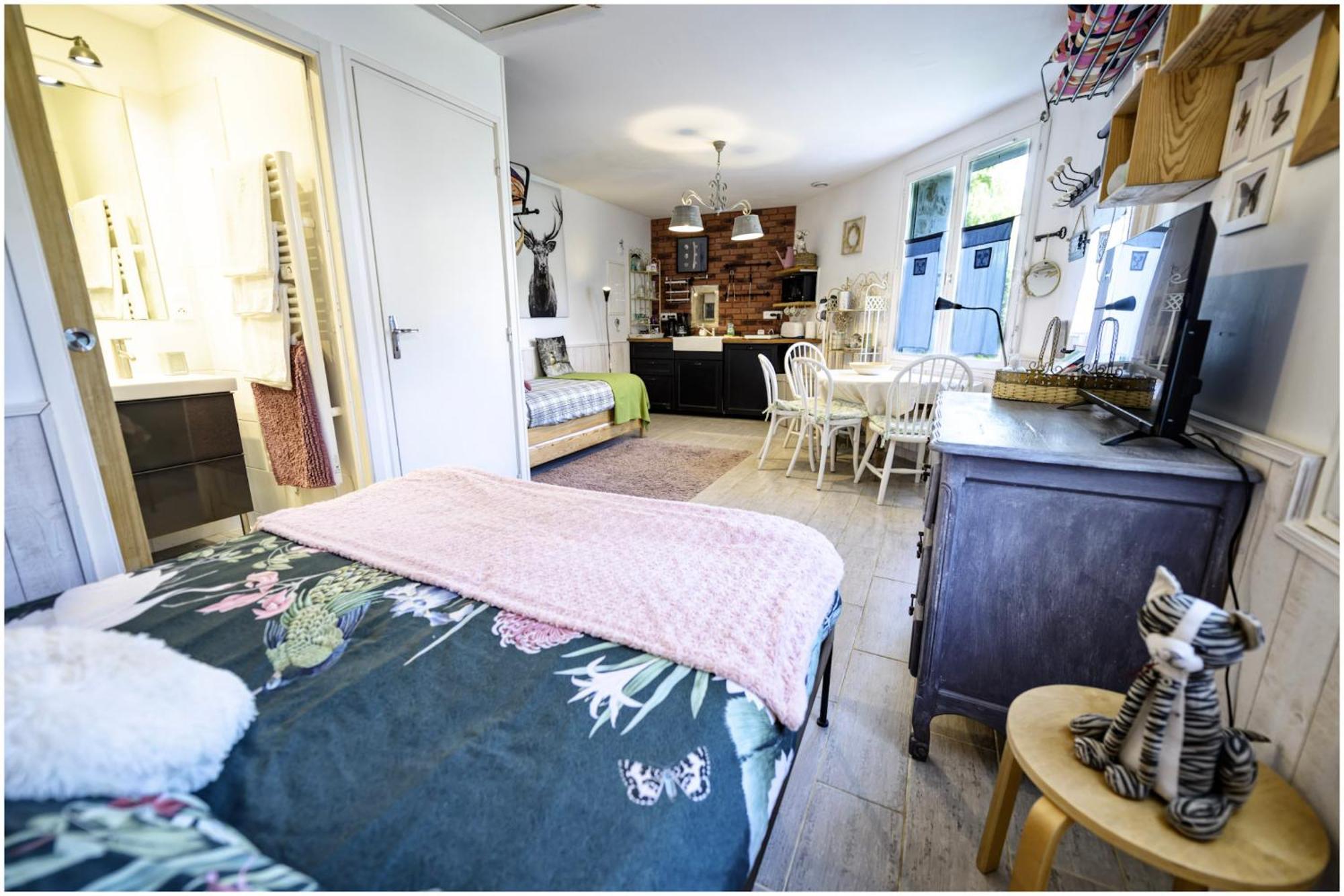 Les 2 Gites Des Chambres De Capucine Carcagny Room photo
